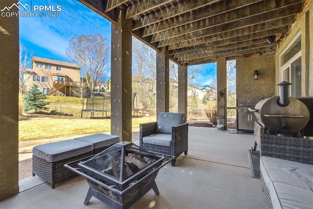 Image 47 of 50: Patio