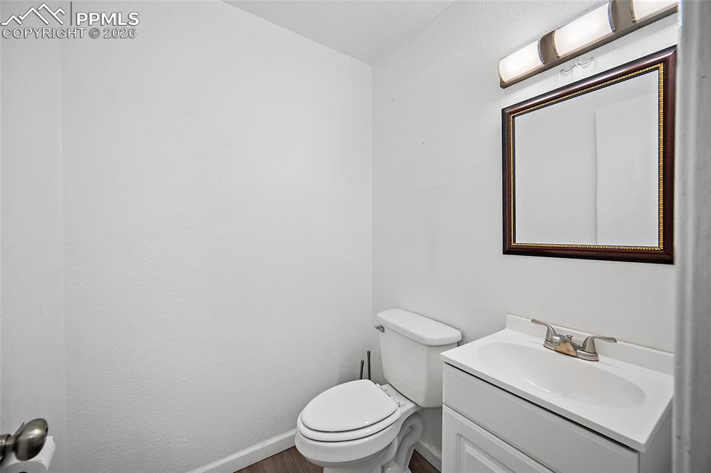 Image 13 of 35: Main level 1/2 Bath