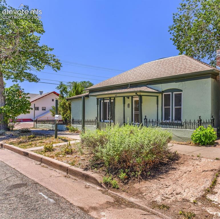 Image 2 of 29: Front house