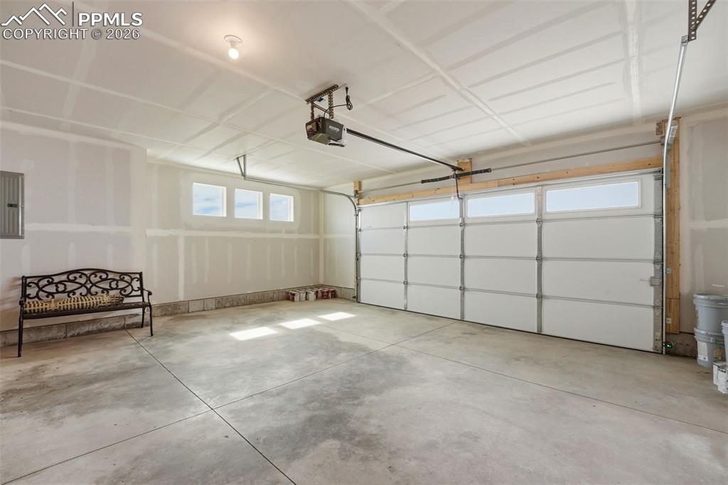 Image 27 of 32: No Description Available