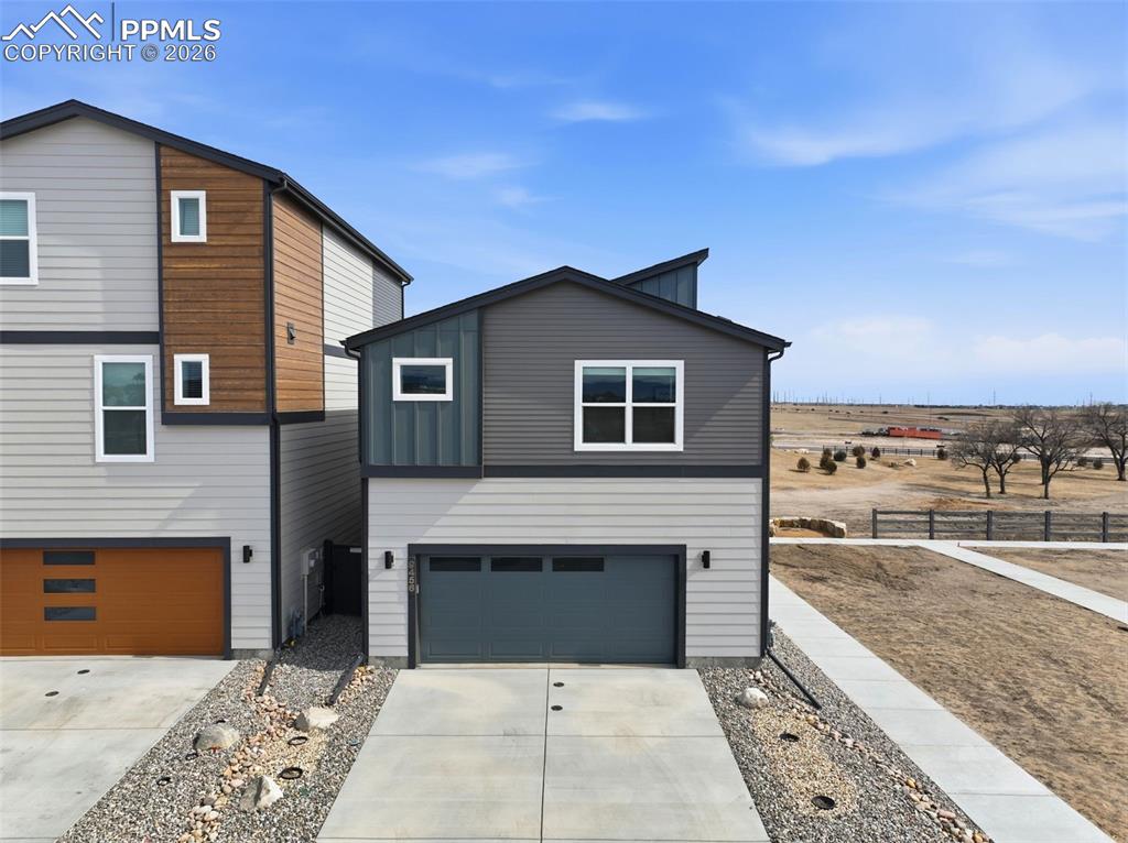 Image 31 of 32: Back of Structure