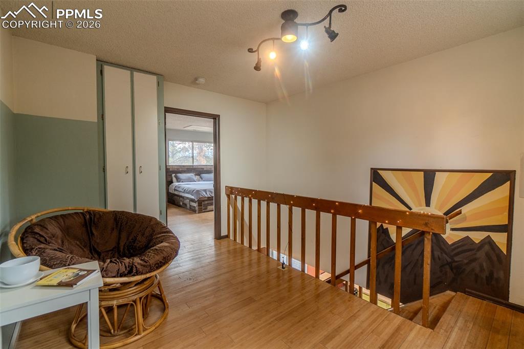 Image 21 of 49: Loft