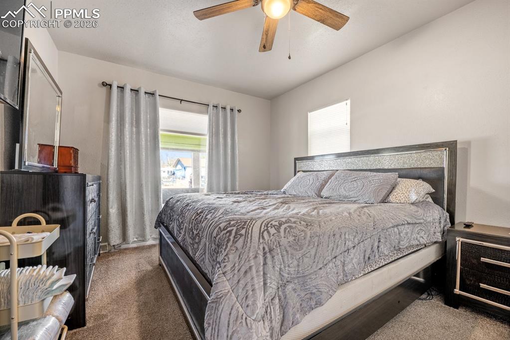 Image 10 of 19: Bedroom