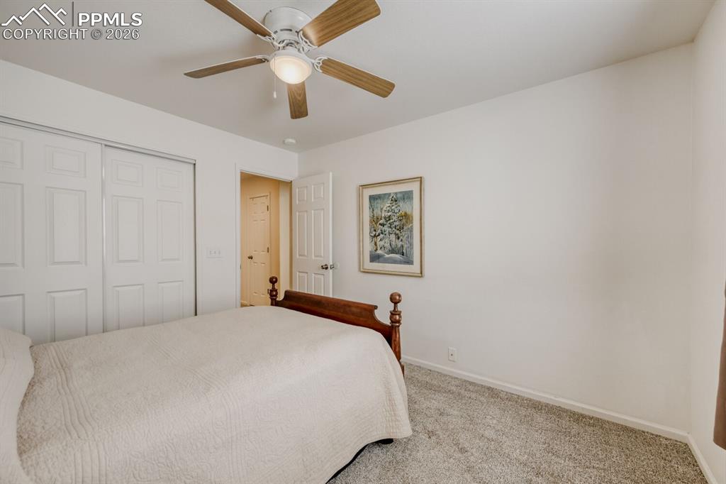 Image 18 of 29: Bedroom