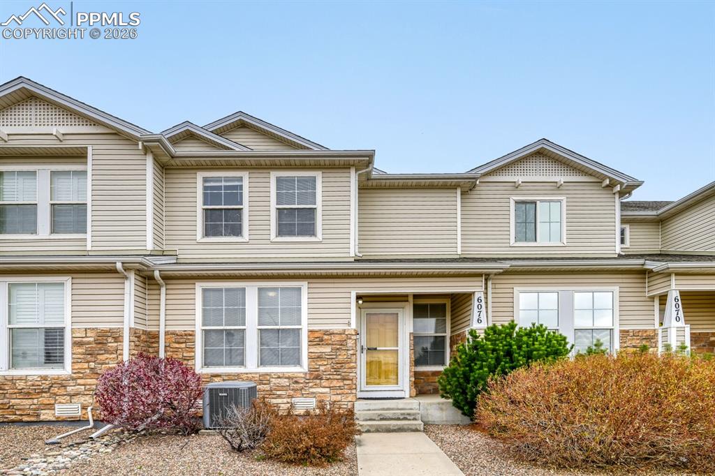 Image 4 of 29: Front of Structure