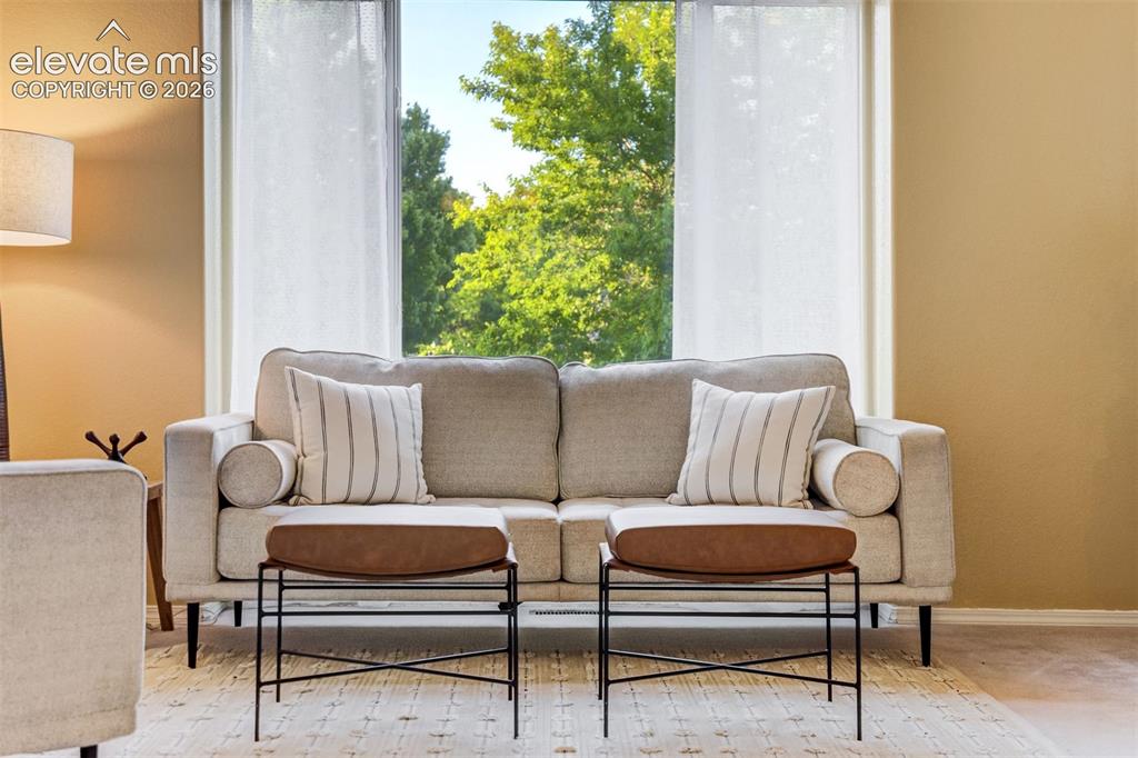 Image 19 of 50: Sitting Room