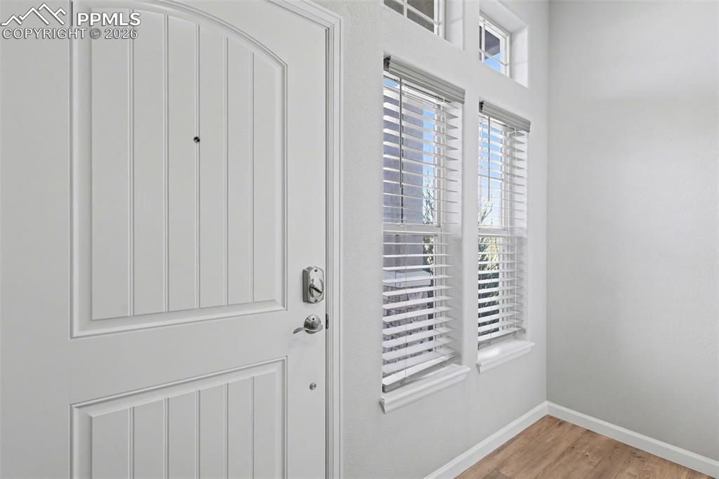 Image 11 of 23: Entry