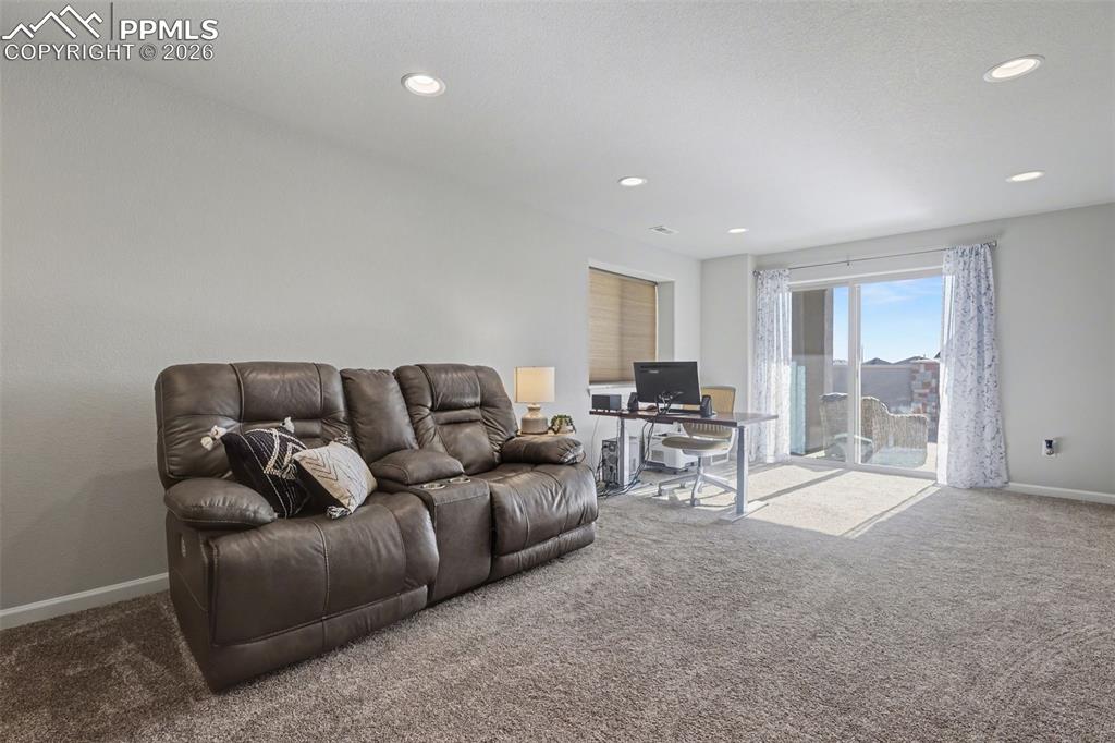 Image 15 of 23: Family Room