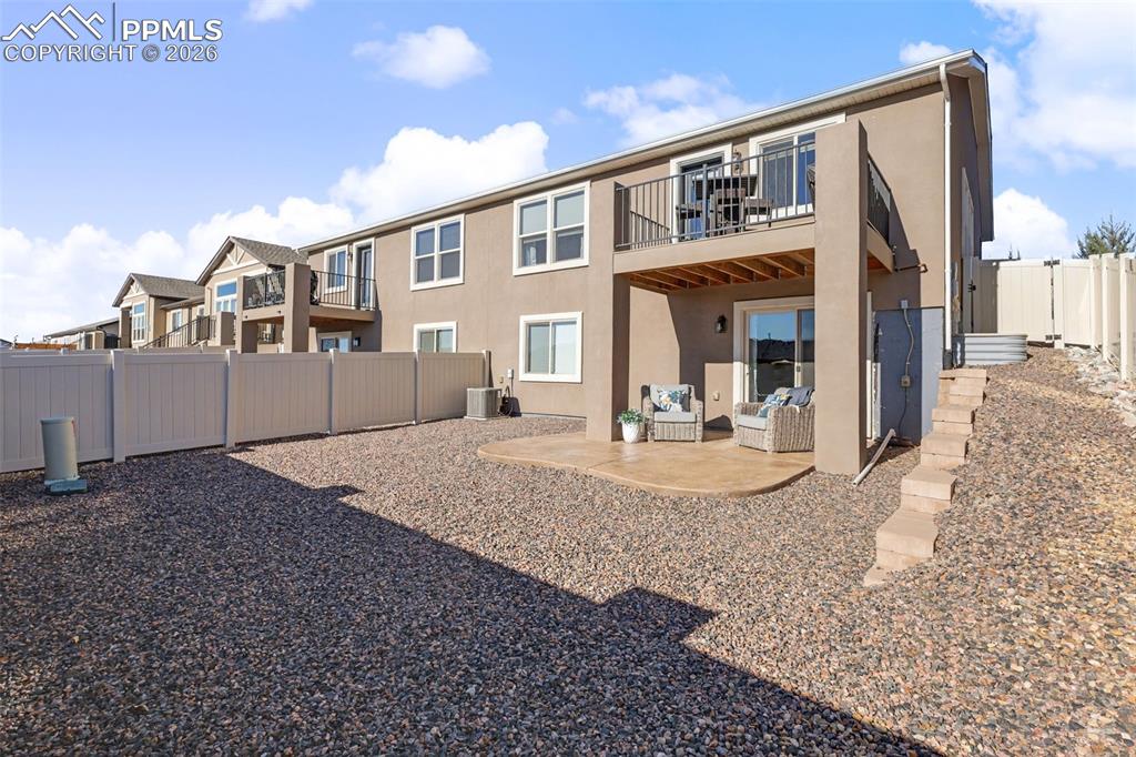 Image 21 of 23: Back of Structure