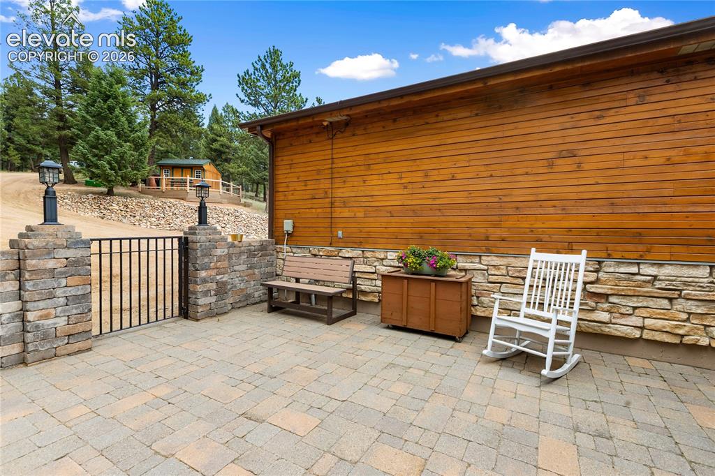 Image 41 of 42: Patio