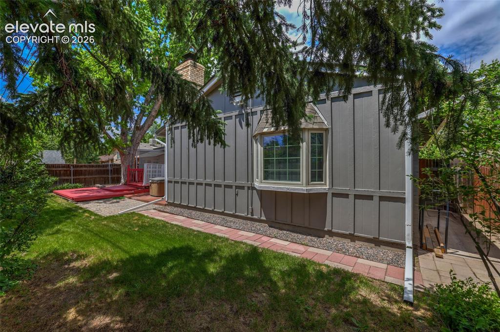Image 41 of 43: Side yard 