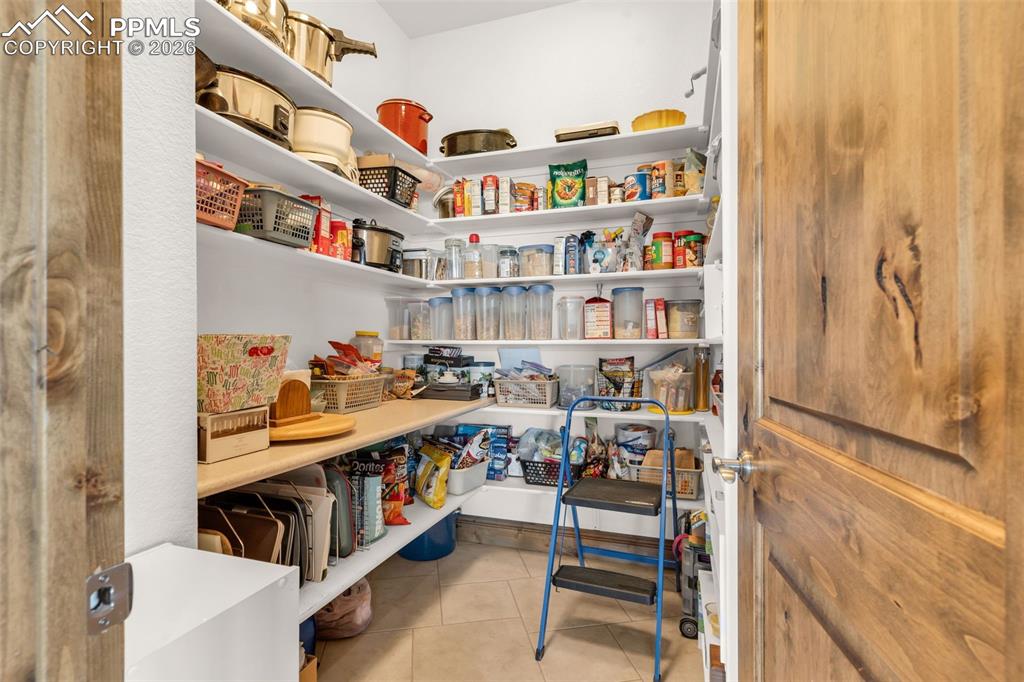 Image 18 of 50: Pantry