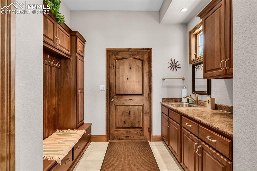 Image 44 of 50: Mud Room