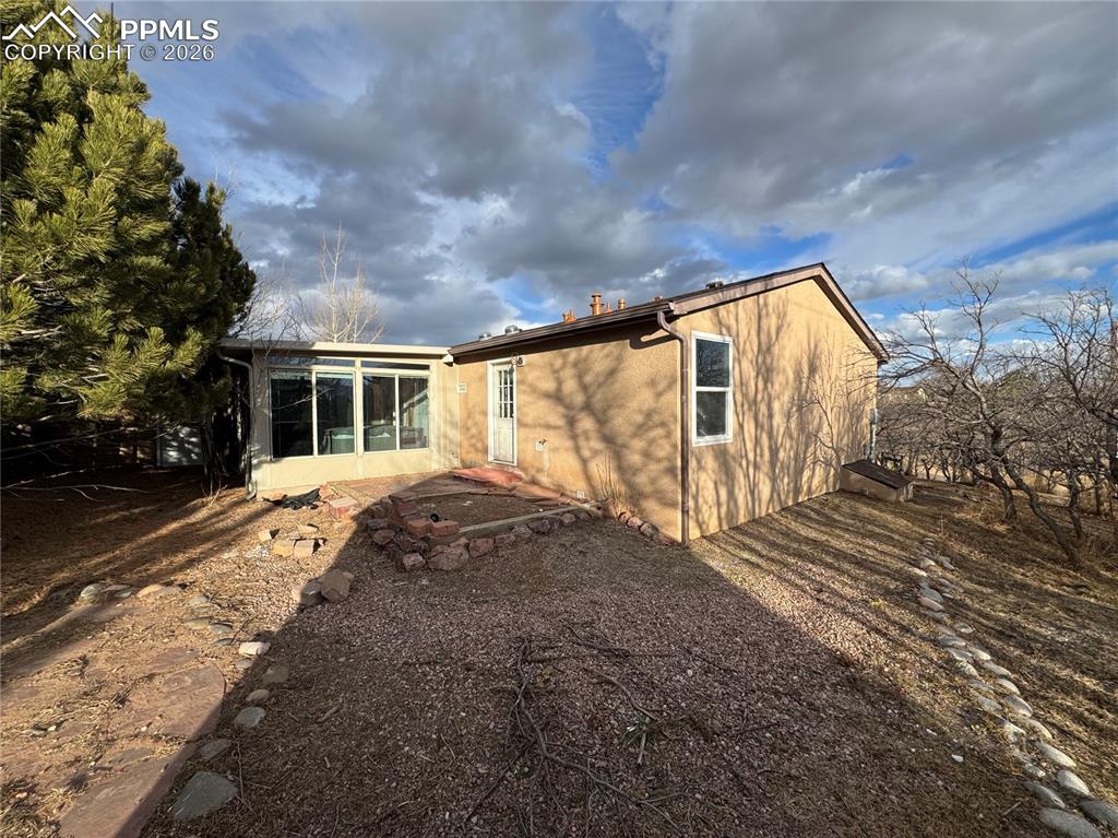 Image 4 of 33: Back of Structure