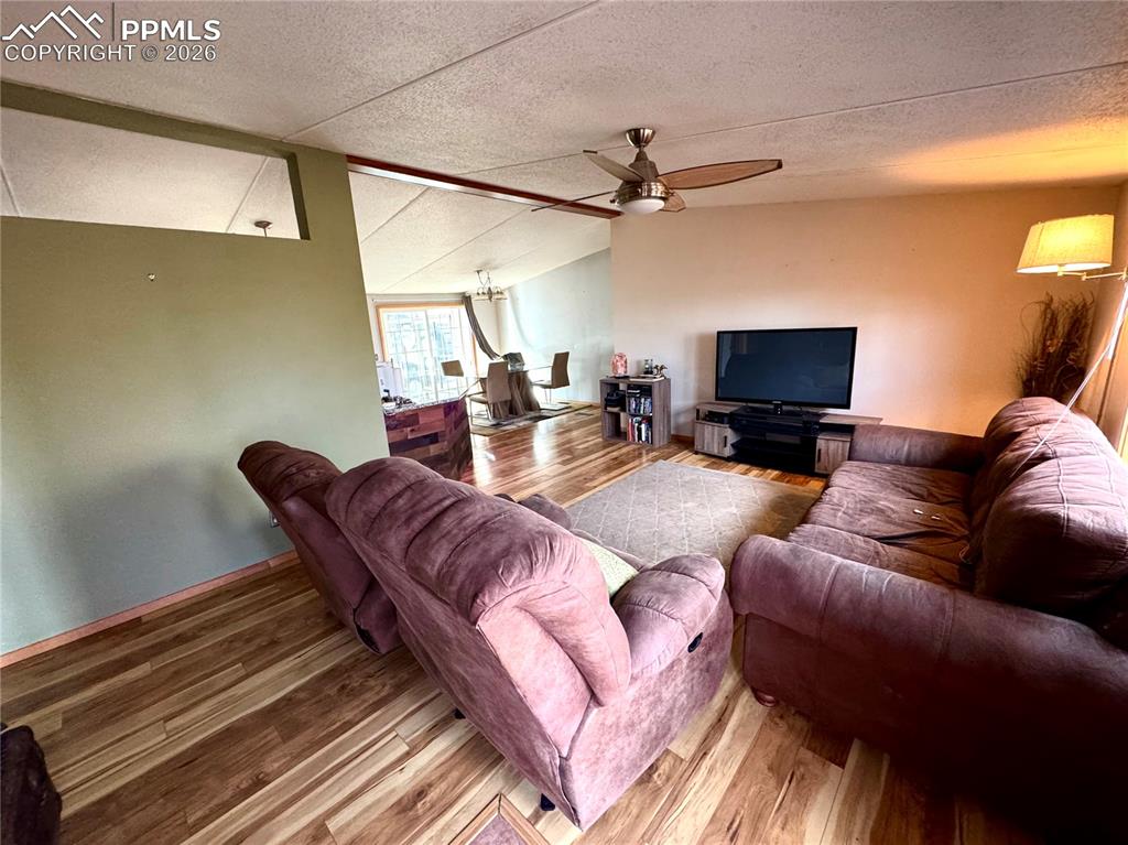 Image 6 of 33: Living Room