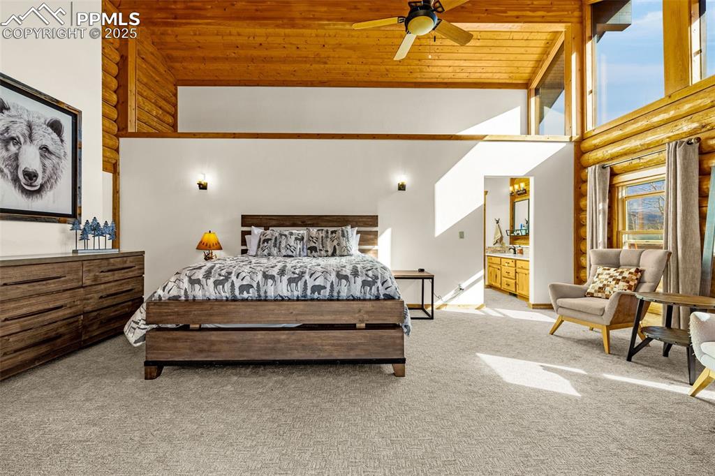 Image 22 of 46: Bedroom