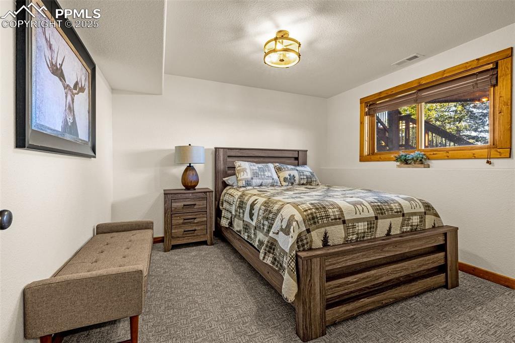 Image 30 of 46: Bedroom