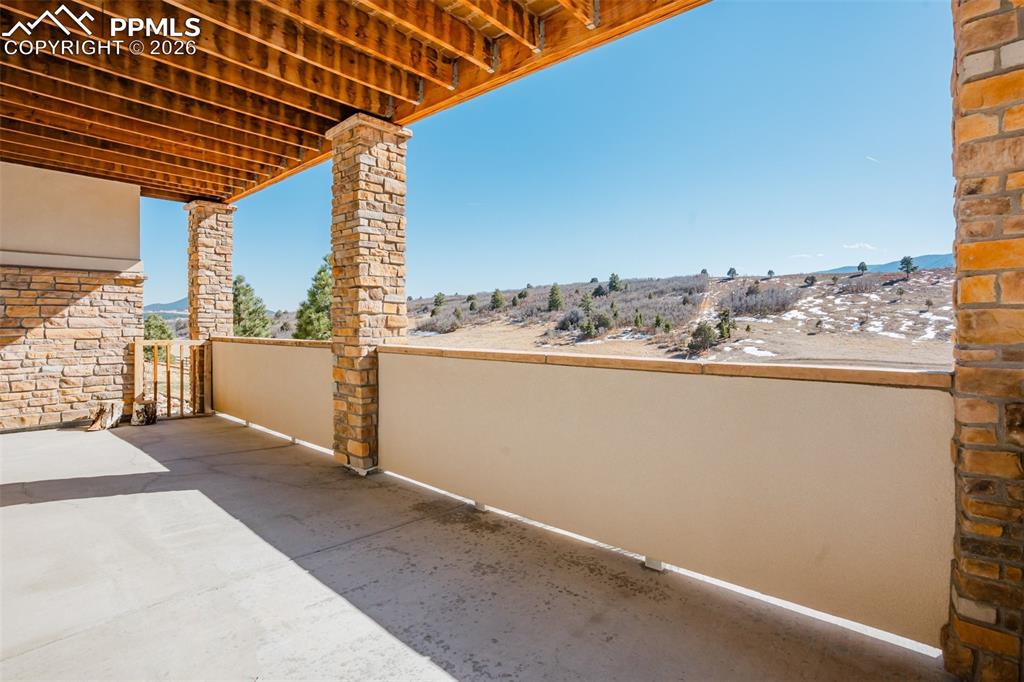 Image 34 of 42: Patio