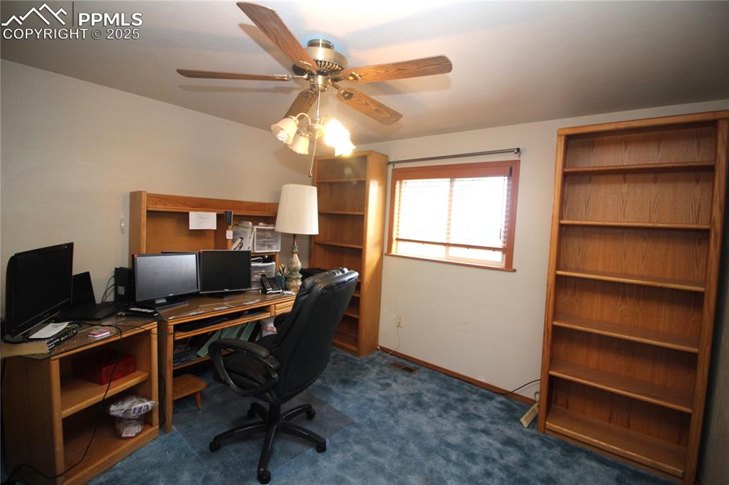 Image 15 of 34: Bedroom