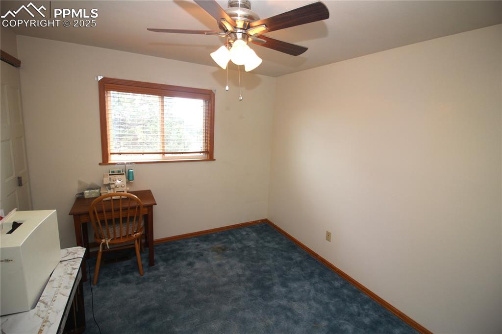Image 16 of 34: Bedroom