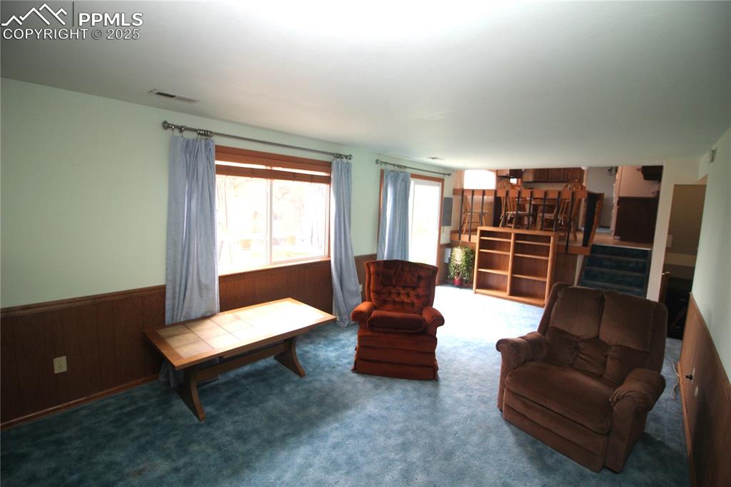 Image 20 of 34: Family Room