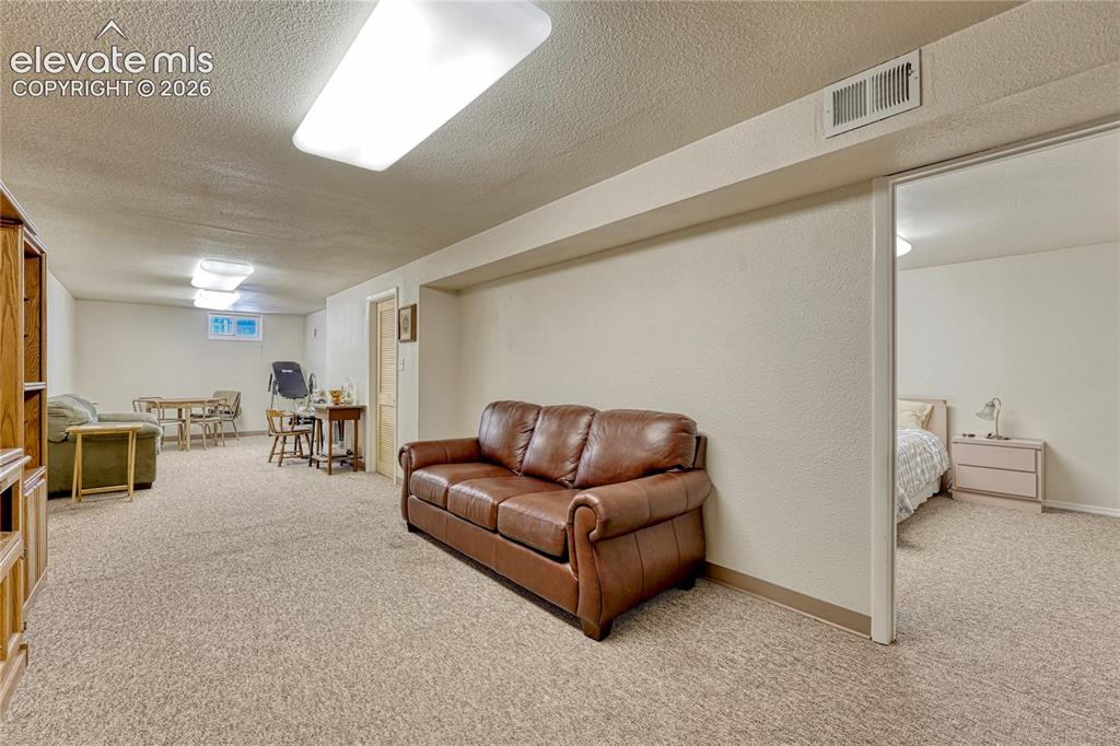 Image 25 of 48: Family Room
