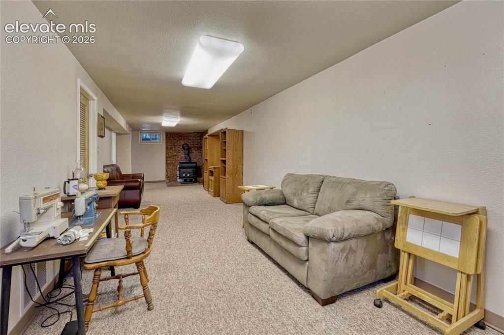 Image 27 of 48: Family Room