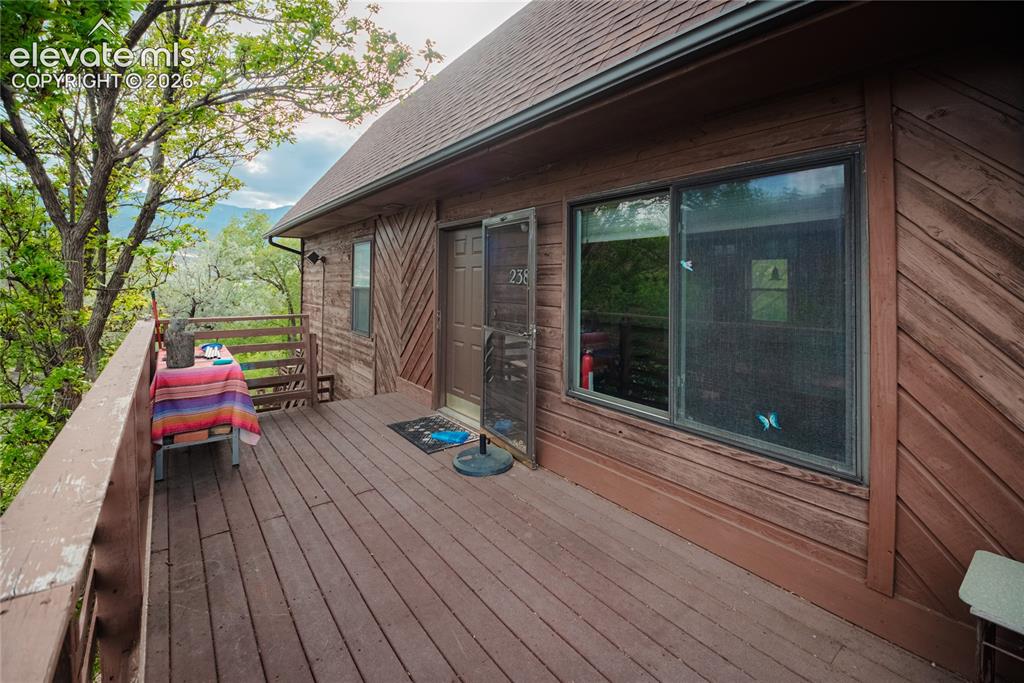 Image 4 of 46: Deck