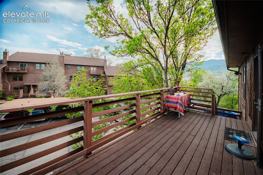 Image 5 of 46: Deck