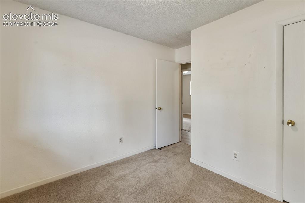 Image 18 of 25: Office or bedroom!