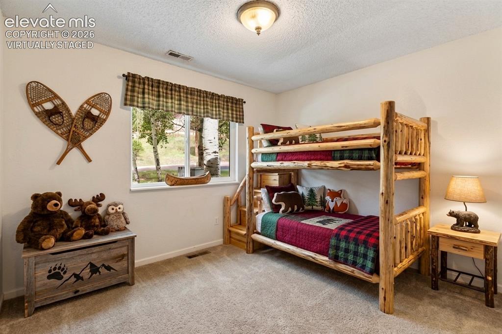 Image 19 of 25: Virtually Staged!! Bedroom
