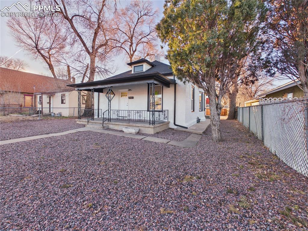 Image 3 of 32: Back of Structure