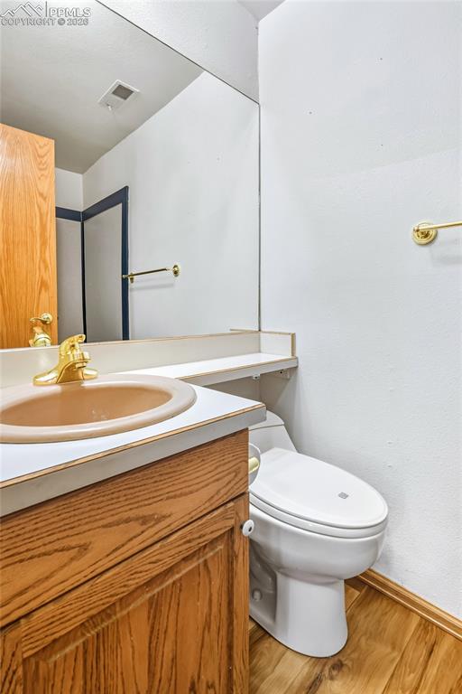 Image 31 of 50: Bathroom