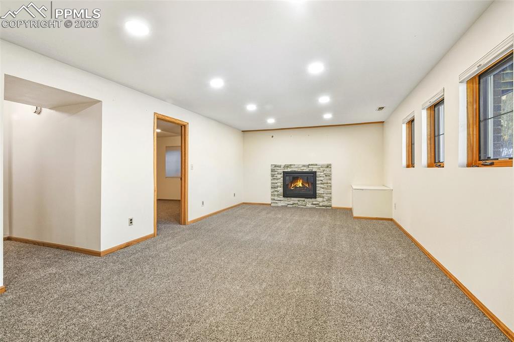 Image 39 of 50: Kitchen