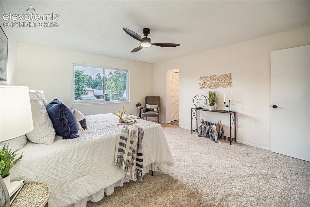 Image 18 of 46: Bedroom