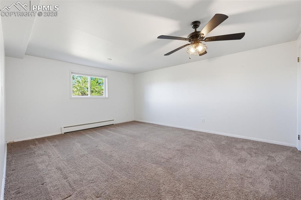 Image 30 of 42: Bedroom