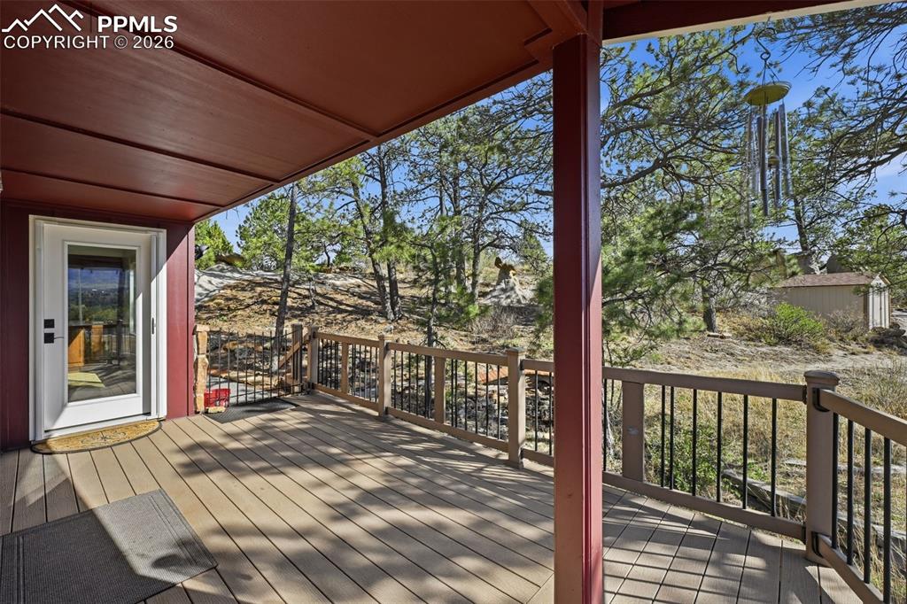 Image 37 of 42: Deck