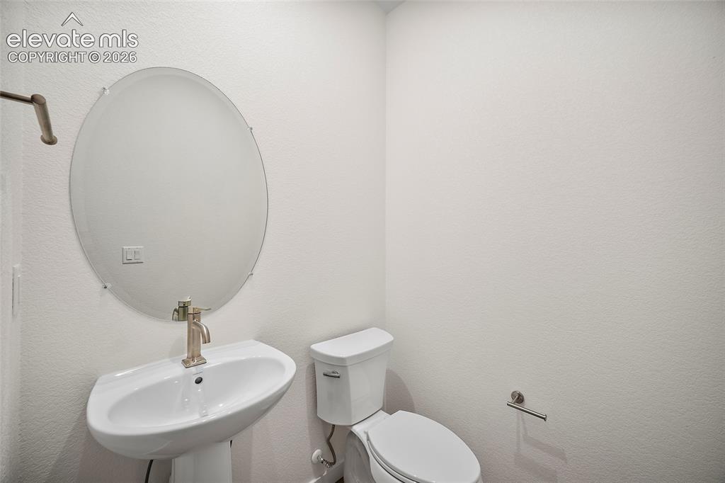 Image 12 of 29: Bathroom