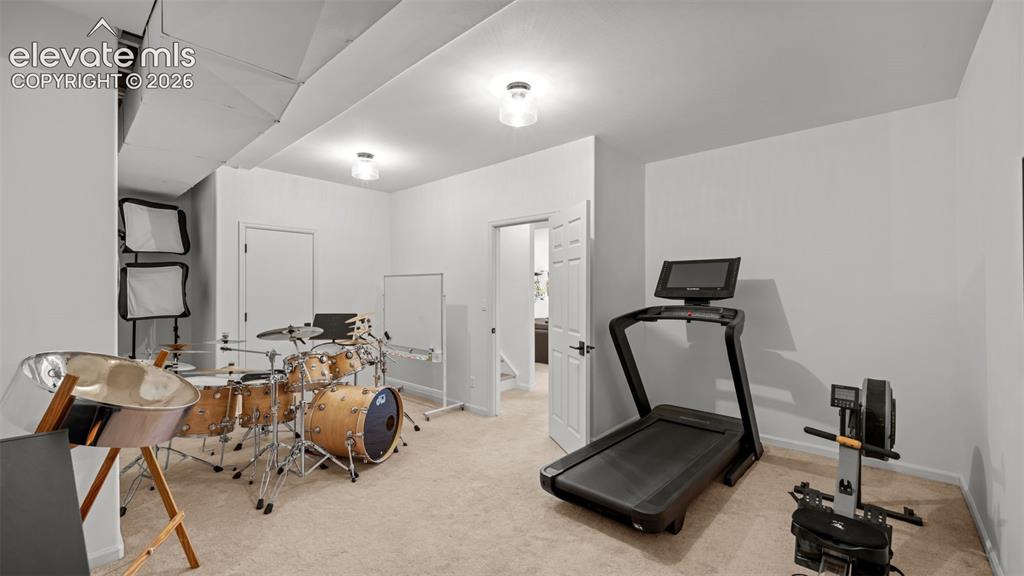 Image 32 of 45: Exercise Room