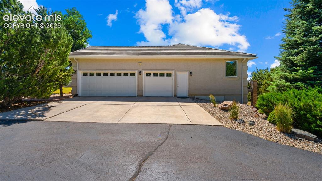 Image 45 of 45: Oversized 3 car garage!