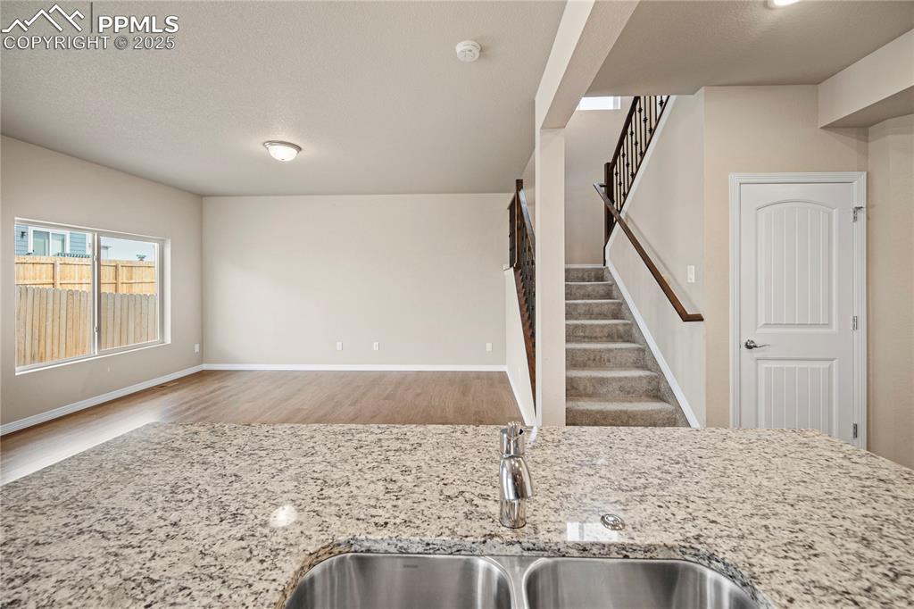 Image 11 of 33: Kitchen