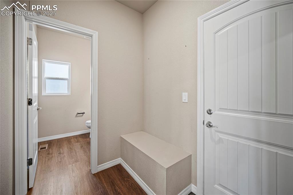 Image 14 of 33: Mud Room