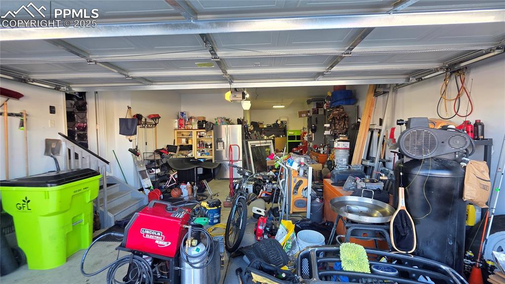 Image 33 of 34: Tandem