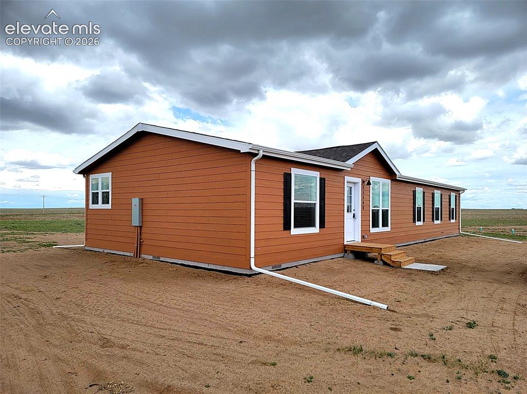 Image 2 of 35: Front of Structure
