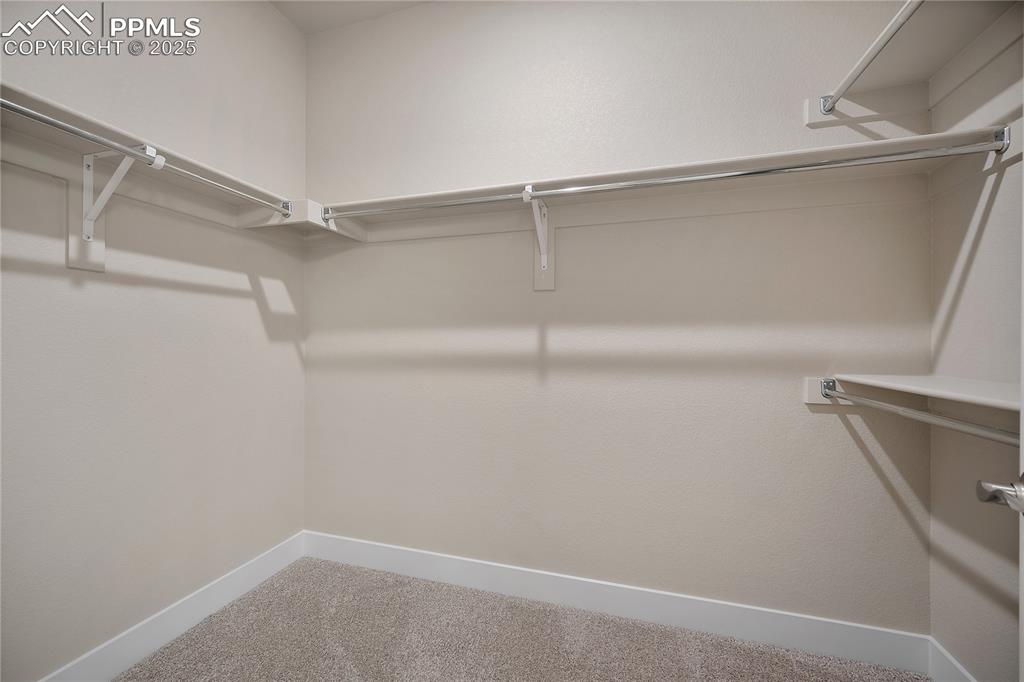 Image 14 of 26: Closet