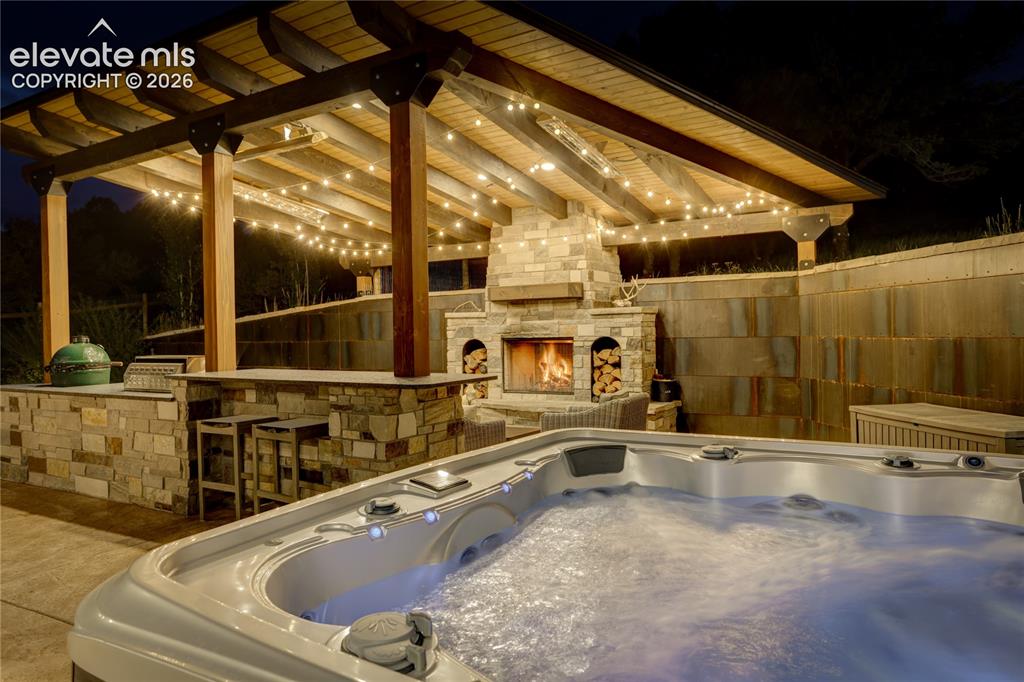 Image 11 of 50: Perfect for outdoor entertaining