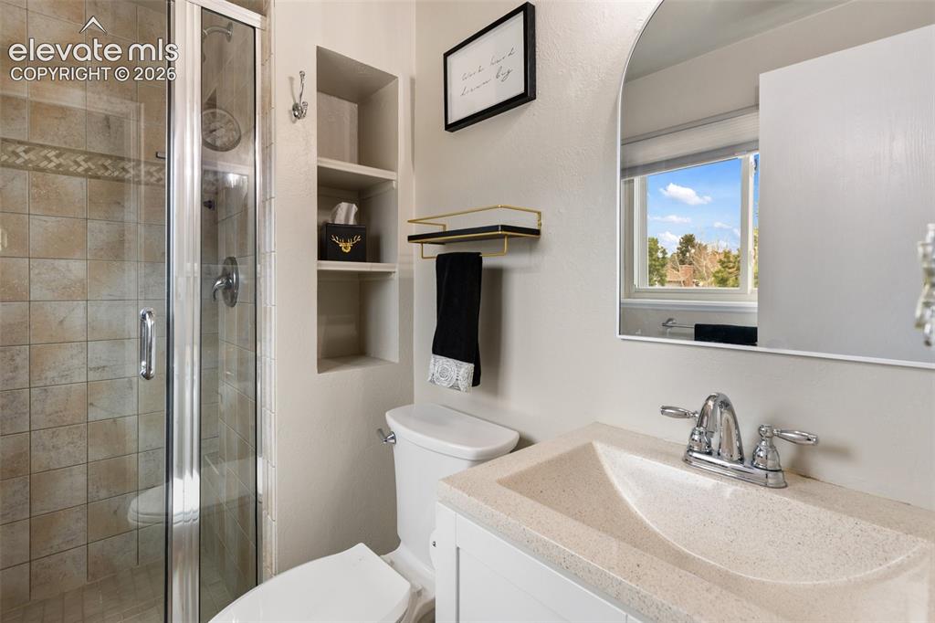 Image 20 of 25: Master Bathroom