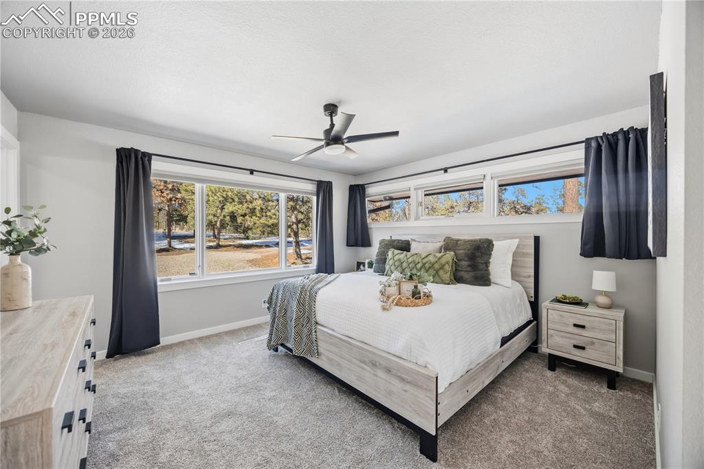 Image 18 of 47: Bedroom