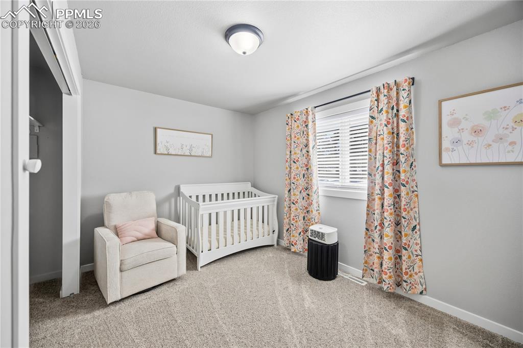 Image 27 of 47: Bedroom