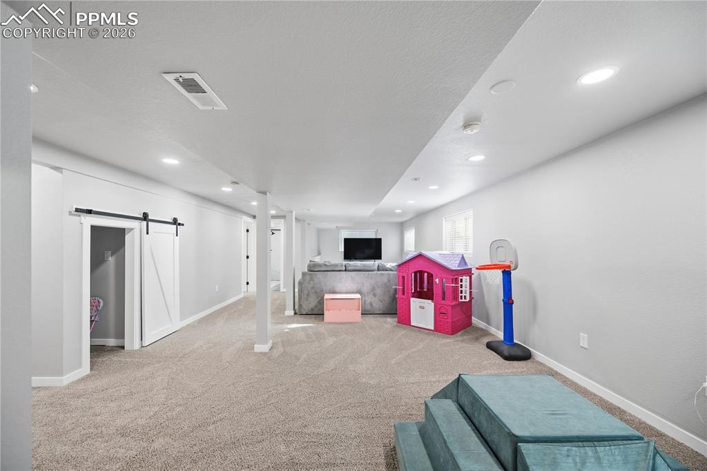 Image 32 of 47: Game Room